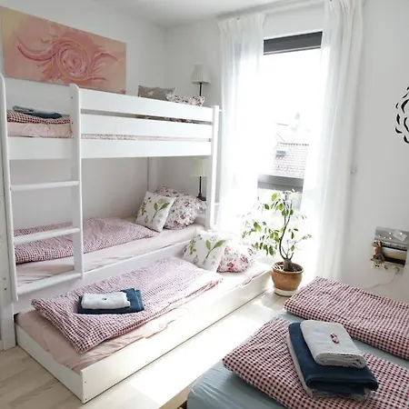 Moderne, Idyllische Wohnoase Mit Holzfass, Naehe Europapark Hébergement de vacances *