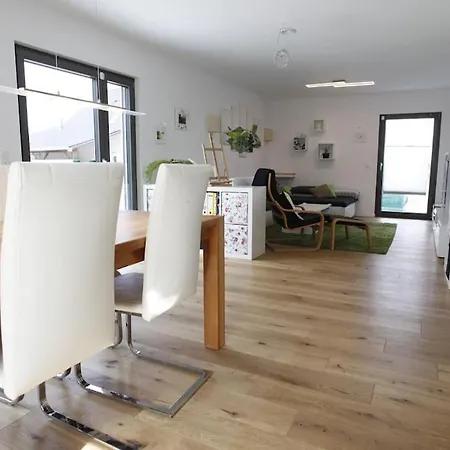 Holiday home Moderne, Idyllische Wohnoase Mit Holzfass, Nahe Europapark Mahlberg